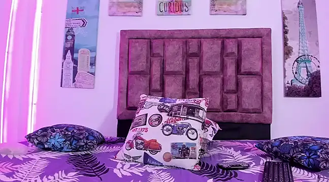 NaughtyAnaa online show from 15, 1, 2025