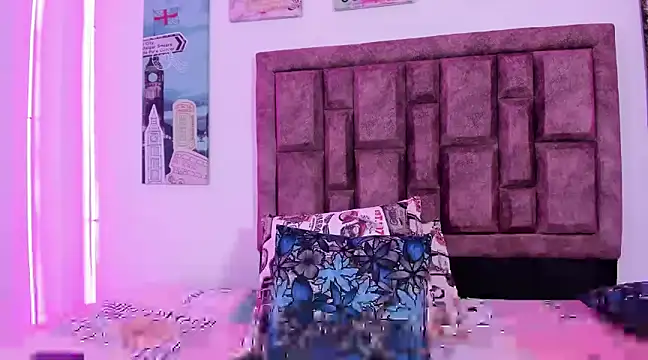 NaughtyAnaa online show from 23, 1, 2025