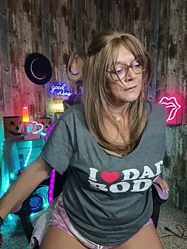 cowgirlc online show from 11, 10, 2025