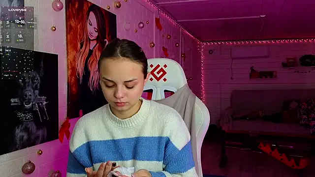 Snapshot of Misss_Vikk chatting on 2, 2, 2026 Misss Vikk online show from 2, 2, 2026