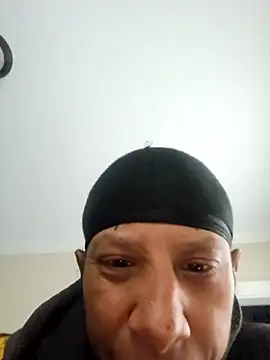 Snapshot of Vybezmaster chatting on 16, 11, 2025 Vybezmaster online show from 16, 11, 2025