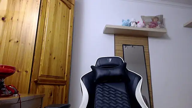 Lisakisss online show from 25, 11, 2025