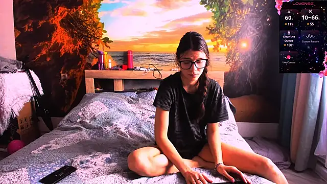 MollyLollipop online show from 6, 3, 2025