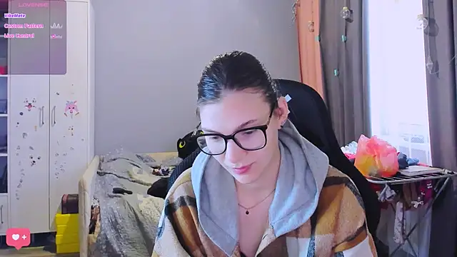 MollyLollipop online show from 10, 2, 2026