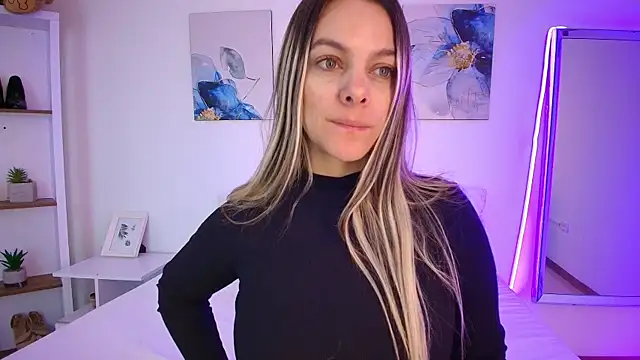 Isabella Harley online show from 15, 7, 2026