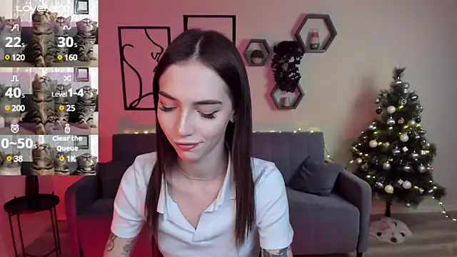 Snapshot of SophieCatty chatting on 9, 12, 2024 SophieCatty online show from 9, 12, 2024