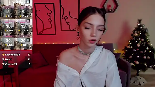 Snapshot of SophieCatty chatting on 30, 12, 2024 SophieCatty online show from 30, 12, 2024