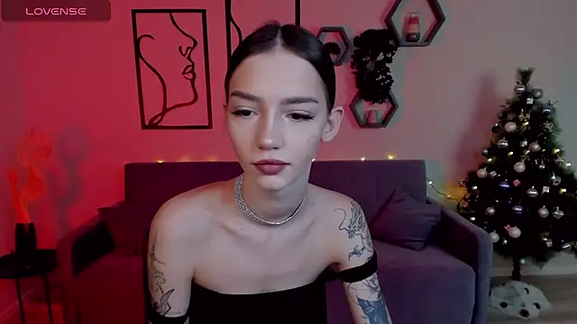 Snapshot of SophieCatty chatting on 31, 12, 2024 SophieCatty online show from 31, 12, 2024