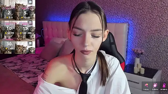 Snapshot of SophieCatty chatting on 3, 2, 2025 SophieCatty online show from 3, 2, 2025