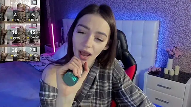 Snapshot of SophieCatty chatting on 21, 2, 2025 SophieCatty online show from 21, 2, 2025