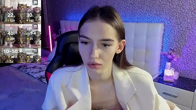 Snapshot of SophieCatty chatting on 3, 3, 2025 SophieCatty online show from 3, 3, 2025