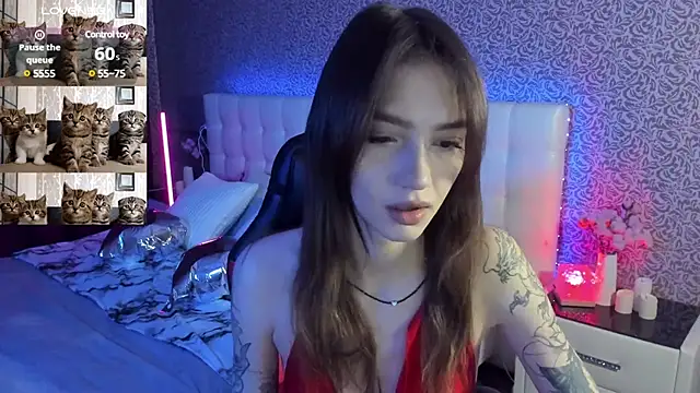 Snapshot of SophieCatty chatting on 11, 3, 2025 SophieCatty online show from 11, 3, 2025