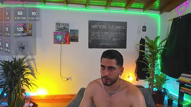 Snapshot of RyanCarter_ chatting on 13, 10, 2025 RyanCarter  online show from 13, 10, 2025