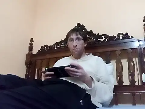 Snapshot of White_rabbit_ chatting on 10, 1, 2025 White rabbit  online show from 10, 1, 2025