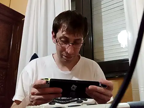 Snapshot of White_rabbit_ chatting on 12, 3, 2025 White rabbit  online show from 12, 3, 2025