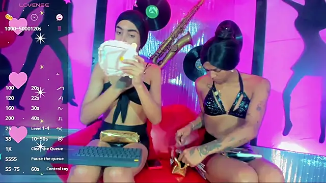 nickyminach  online show from 20, 2, 2025