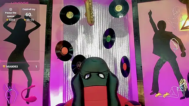 nickyminach  online show from 29, 10, 2025