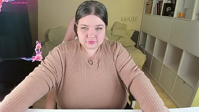 PlumPie online show from 22, 2, 2026