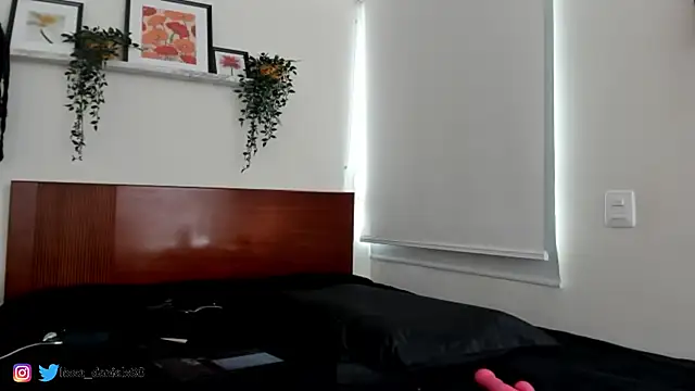 Snapshot of Lissa112 chatting on 21, 10, 2025 Lissa112 online show from 21, 10, 2025