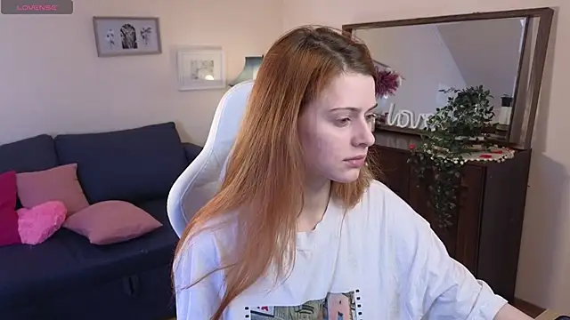 doll lesli online show from 13, 3, 2025