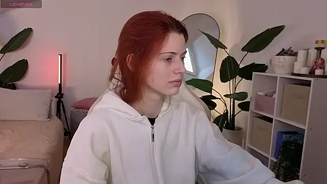 doll lesli online show from 11, 1, 2026