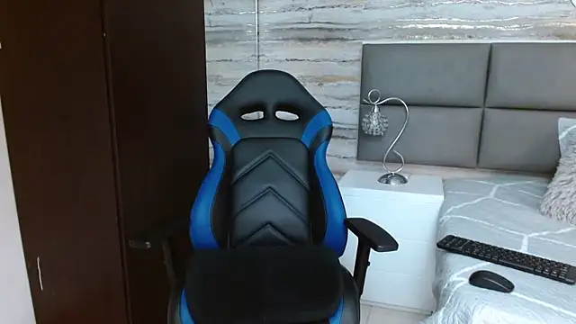 oliver  brown online show from 31, 12, 2024