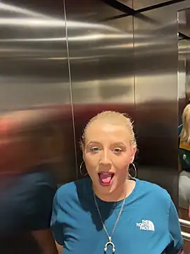 Strongqueen online show from 8, 1, 2025