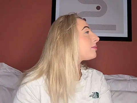 Strongqueen online show from 16, 3, 2025