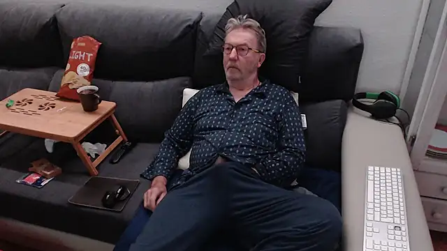 Nudelschwanz online show from 10, 3, 2025