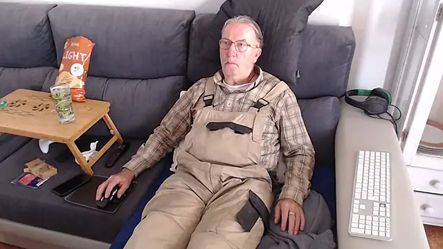 Nudelschwanz online show from 10, 3, 2025