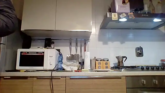 woww791 online show from 15, 12, 2025