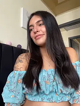 DaphneUwu online show from 13, 2, 2025