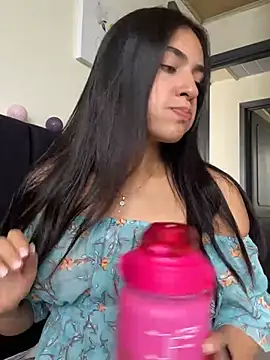 DaphneUwu online show from 9, 3, 2025