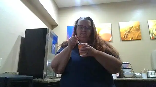 Snapshot of Hornybbw1978 chatting on 17, 9, 2025 Hornybbw1978 online show from 17, 9, 2025