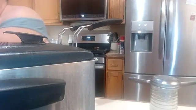 Snapshot of Hornybbw1978 chatting on 23, 10, 2025 Hornybbw1978 online show from 23, 10, 2025