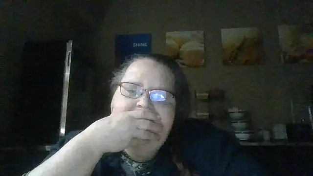 Snapshot of Hornybbw1978 chatting on 15, 12, 2025 Hornybbw1978 online show from 15, 12, 2025