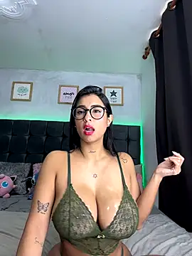 lovely violet13 online show from 21, 11, 2025