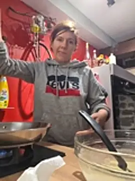 Lina lou4 online show from 2, 2, 2026