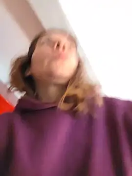 Lina lou4 online show from 15, 3, 2026