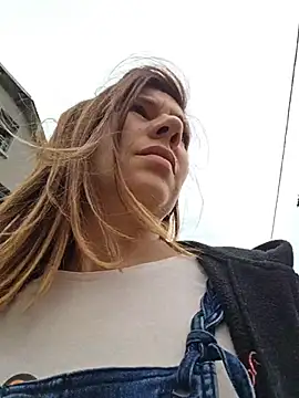 Lina lou4 online show from 2, 5, 2026
