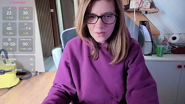 Lina lou4 online show from 16, 5, 2026