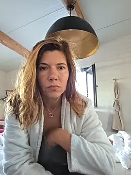 Lina lou4 online show from 1, 6, 2026