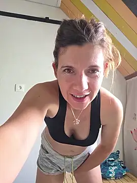 Lina lou4 online show from 27, 7, 2026