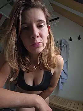 Lina lou4 online show from 31, 7, 2026