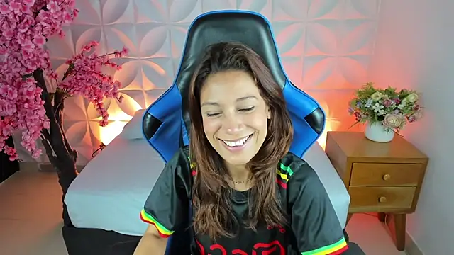 cora 22 online show from 20, 2, 2025