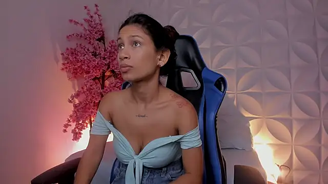 cora 22 online show from 4, 12, 2025