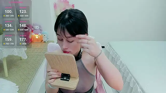Vivian-6 online show from 28, 6, 2026