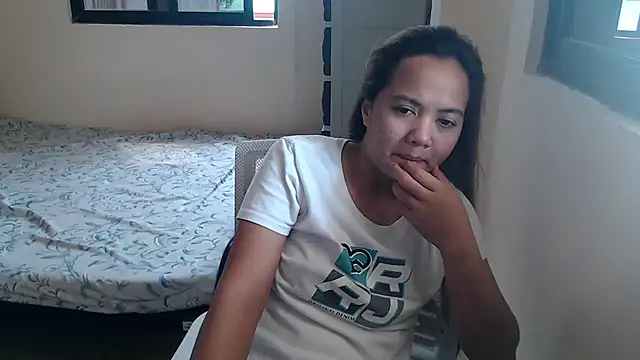 xTheLastVIRGINx online show from 8, 10, 2025