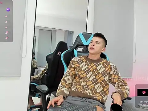 Snapshot of Daddyrich4u chatting on 13, 11, 2025 Daddyrich4u online show from 13, 11, 2025