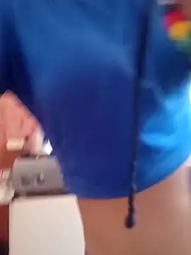 valeriaswang Lucas online show from 21, 9, 2025